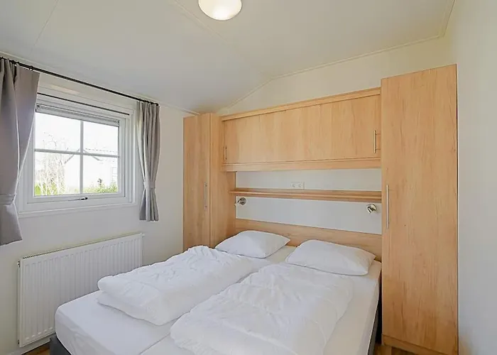 Luttikduin Nr 20 - Aan Zee * Callantsoog